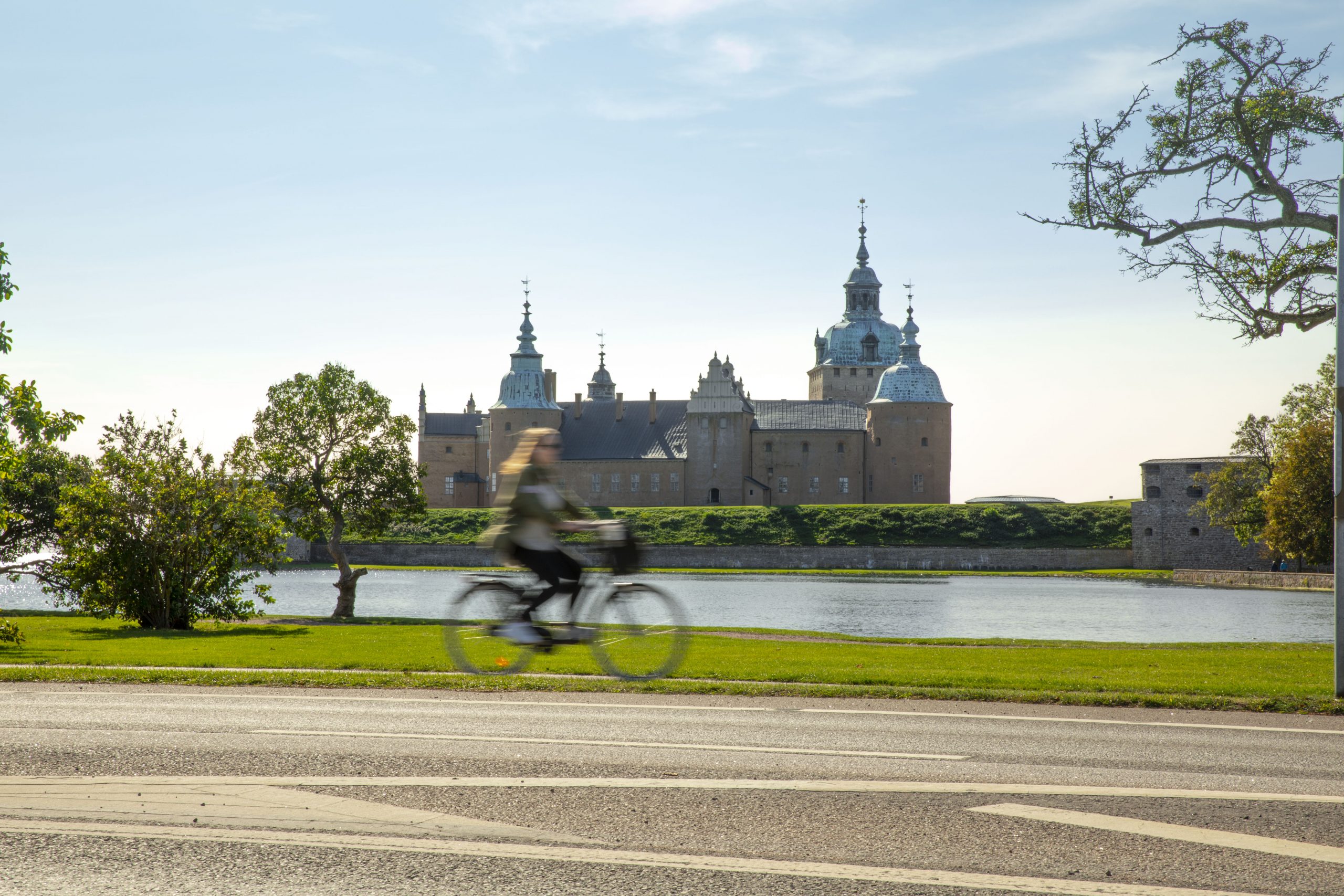 _MG_3236_jp Cyklist vid Kalmar slott