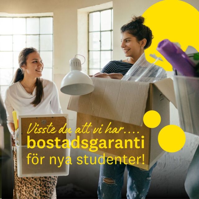 Oroar du dig för att hitta studentbostad? Hos oss kan du vara lugn. 
🏠
Vi har bostadsgaranti för alla nya studenter i Kalmar.
📚
Hoppas vi ses i höst!
💛