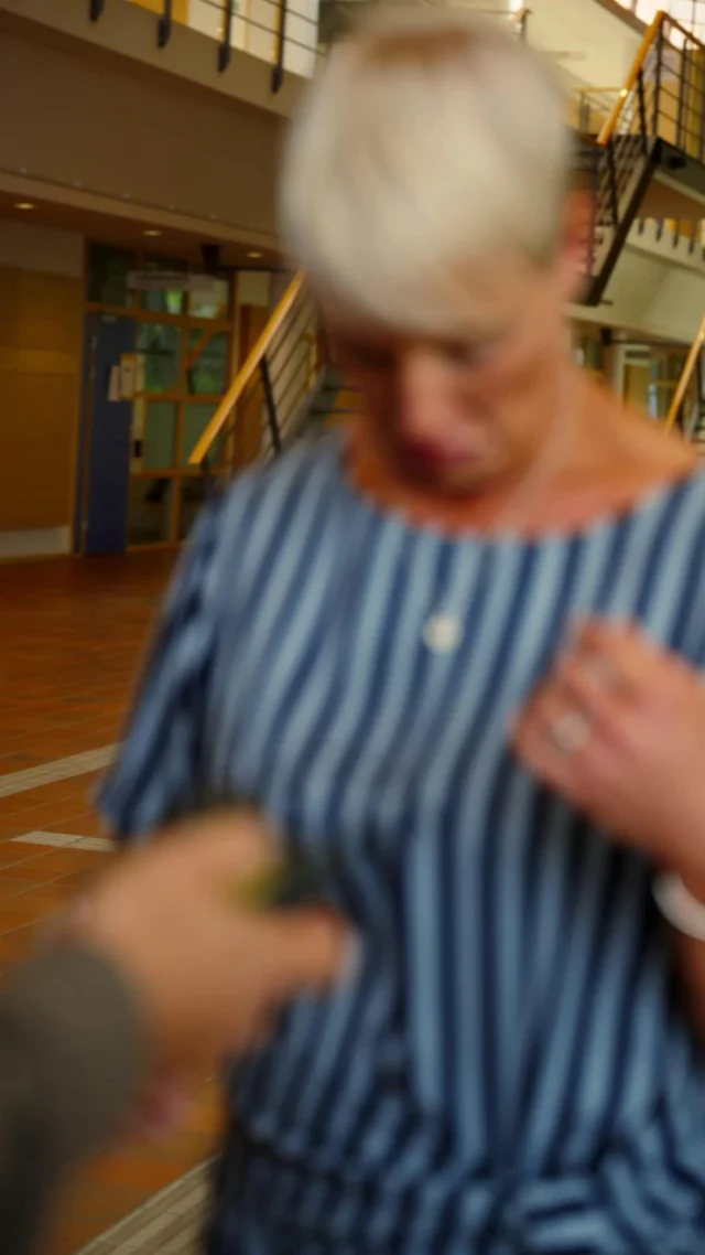💡 Är du nyfiken på att jobba i EU – men vet inte riktigt var du ska börja?

Då är EU Boot Camp 2025 ett perfekt första steg. Under fem intensiva dagar på campus i Växjö får du lära dig hur EU fungerar, vad en karriär inom EU innebär och – kanske viktigast av allt – hur du förbereder dig inför de antagningsprov som krävs för att jobba inom EU:s olika institutioner.

Du får möta experter, tidigare deltagare och personer med erfarenhet från EU:s insida. Förra årets deltagare berättar att veckan gav både kunskap, självförtroende och ett tydligare mål med studierna.

📍 EU Boot Camp hålls i Växjö den 25–29 augusti.
📅 Anmälan är öppen nu – missa inte chansen!

🔗 Läs mer och anmäl dig: lnu.se/eubootcamp2025