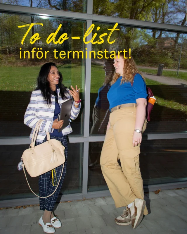 📚 Ska du börja på Linnéuniversitetet i höst?
Grattis – nu börjar ett nytt äventyr! ✨

�Här är din to do-list med saker att fixa inför terminsstarten:
�✔️ Hämta ditt studentkonto!
✔️ Registrera dig på din kurs/program i Ladok.
✔️ Kolla kurs-/programstart och schema (TimeEdit eller Moodle)
✔️ Kika i kurs-/utbildningsplanen och fixa kurslitteratur.
✔️ Uppdatera din e-postadress i Ladok om du vill använda en annan än den du anmält.
✔️ Logga in på din studentmejl – där kommer viktig info från oss

Varmt välkommen till Linnéuniversitetet – vi ses snart! 🌟